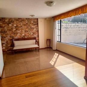 Departamento en el sector la florida alta. Norte de quito., Quito